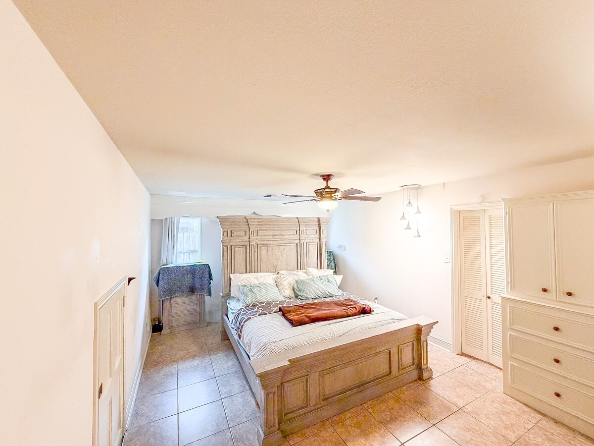 Photo - 10723 Elmdale Dr
