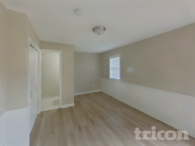 Photo - 2990 Payne Ave