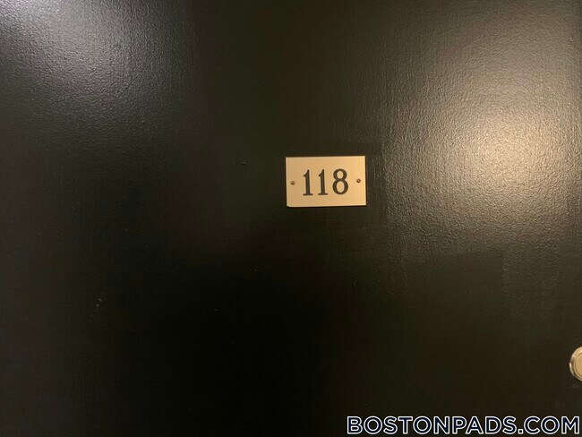 62 Boylston St Unidad 118