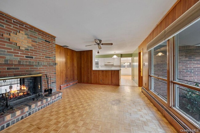 Photo - 5 Steinway Ct