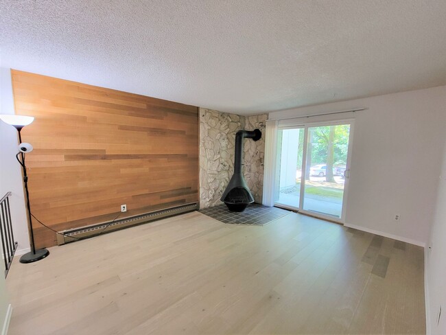 Photo - 1BD/1BA Bellevue Condo Across from Microsoft Unidad K106