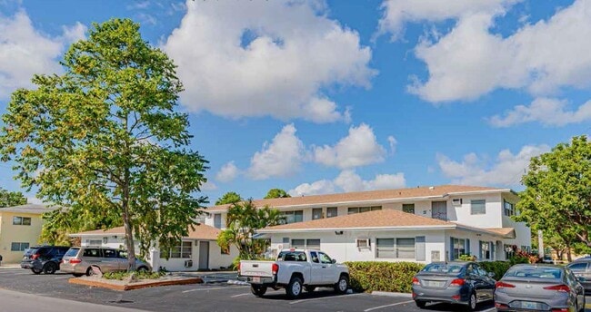 Photo - 749 SE 15th St