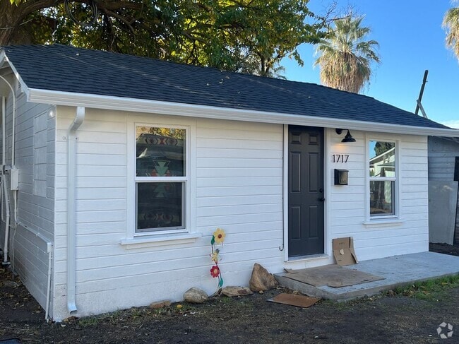 Building Photo - 1723 Lucerne Ave Rental
