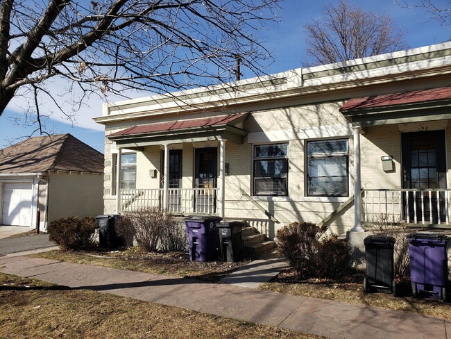 Building Photo - 123 E Exposition Ave