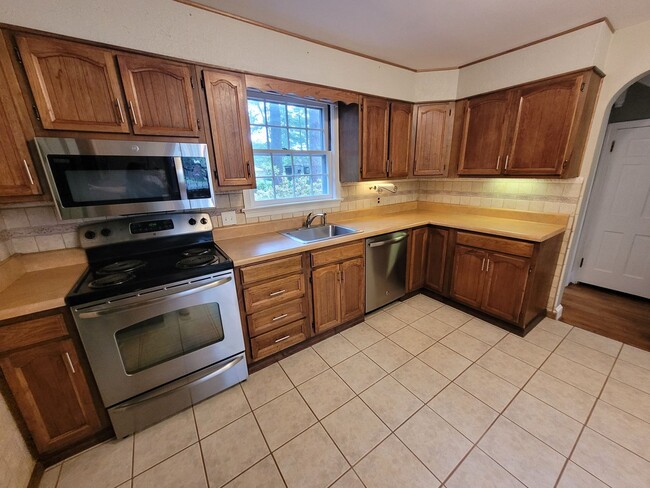 Photo - ELIZABETH PARK