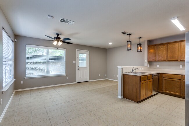 Photo - 3127 Lubbock Ave