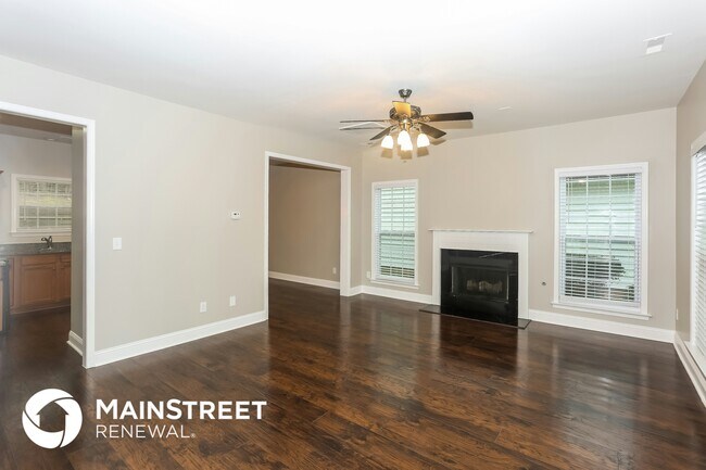 Photo - 8210 Chatham Oaks Dr