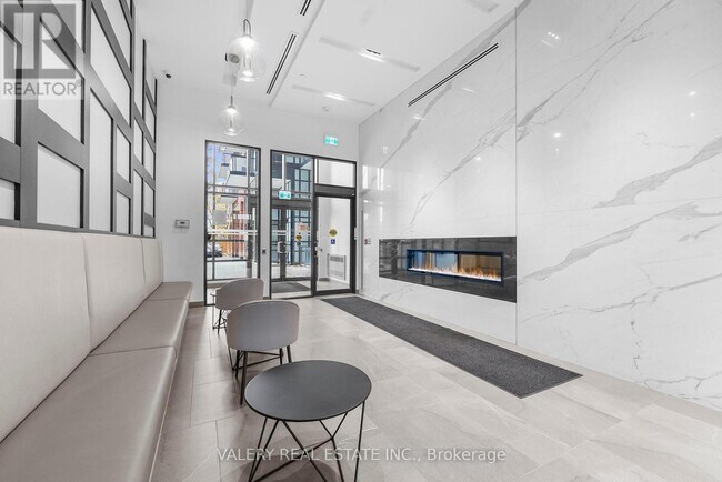 Photo - 681 Yonge St Unit 227