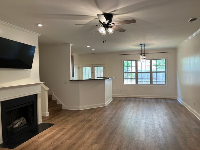 Photo - 263 Ridgehaven Trail