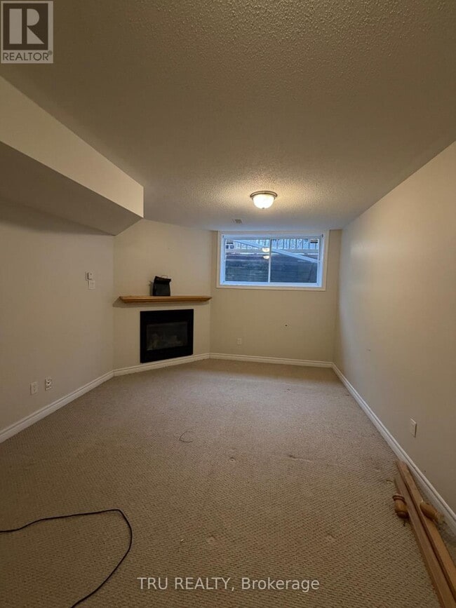 Photo - 291 Serena Way