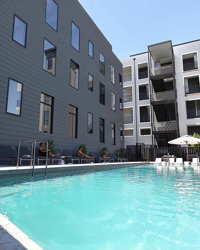 Photo - Delux WeHo
