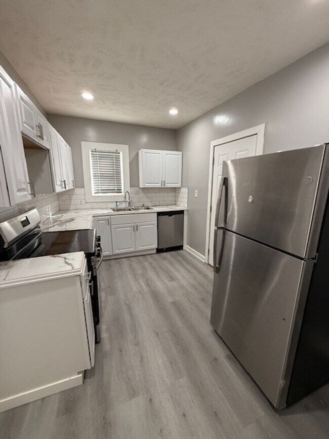 Photo - 721 Pierce St Unit Back