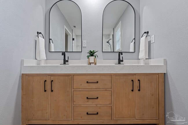 Photo - 5968 Capitol Dr