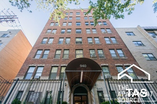 Photo - 940 W Winona St Unidad 509