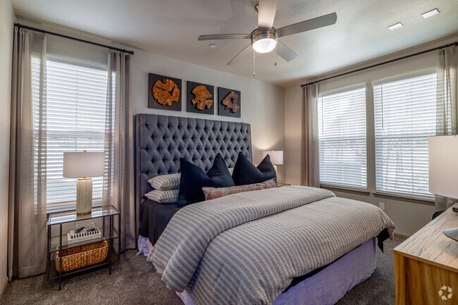 2BR, 1BA - 1,105SF - Bedroom 2