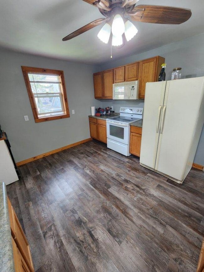 Photo - 1224 Saint Clair Ave Unit 1224 A