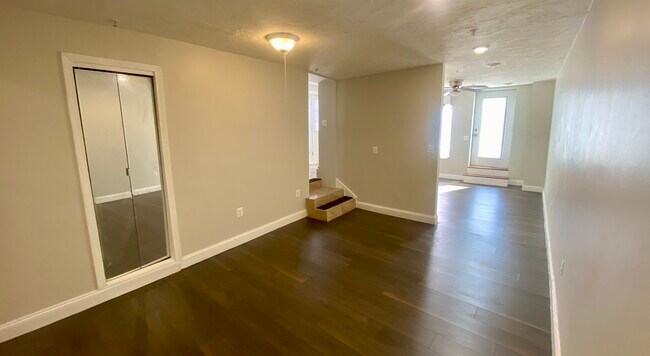 Photo - 28 Hinckley St Unit 1R