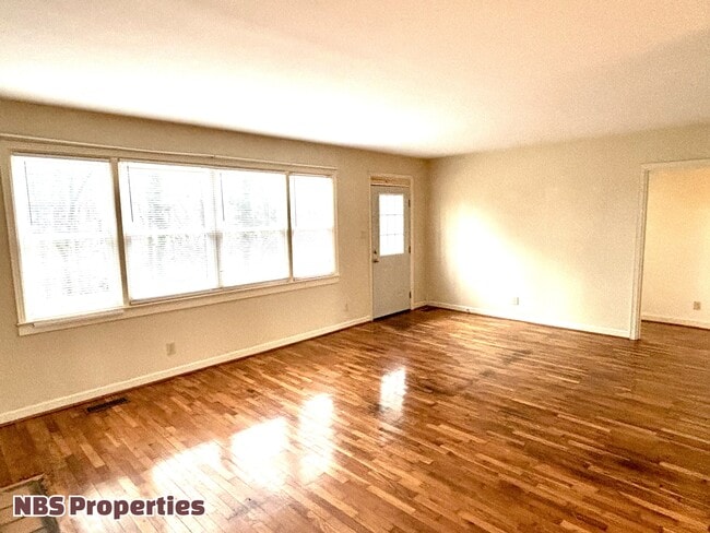 Photo - 602 Lookout Ct SE