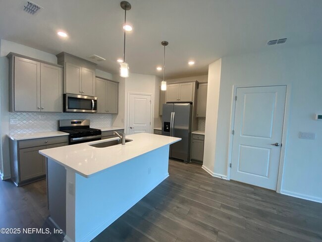 Photo - 269 Brandon Lks Dr