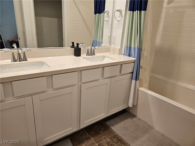 Photo - 600 N Carriage Hill Dr