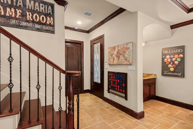 Photo - 106 La Vie Dr