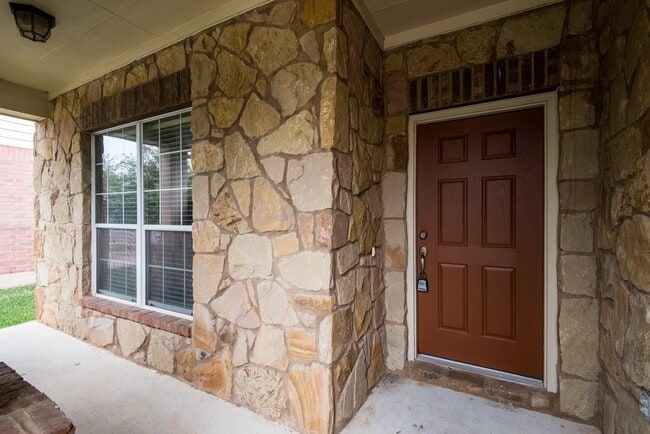 Photo - 14821 Fernhill Dr