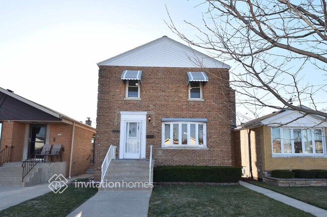 Building Photo - 5830 S Merrimac Ave Rental