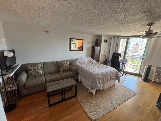 Photo - 111 W Maple St Unit 1912