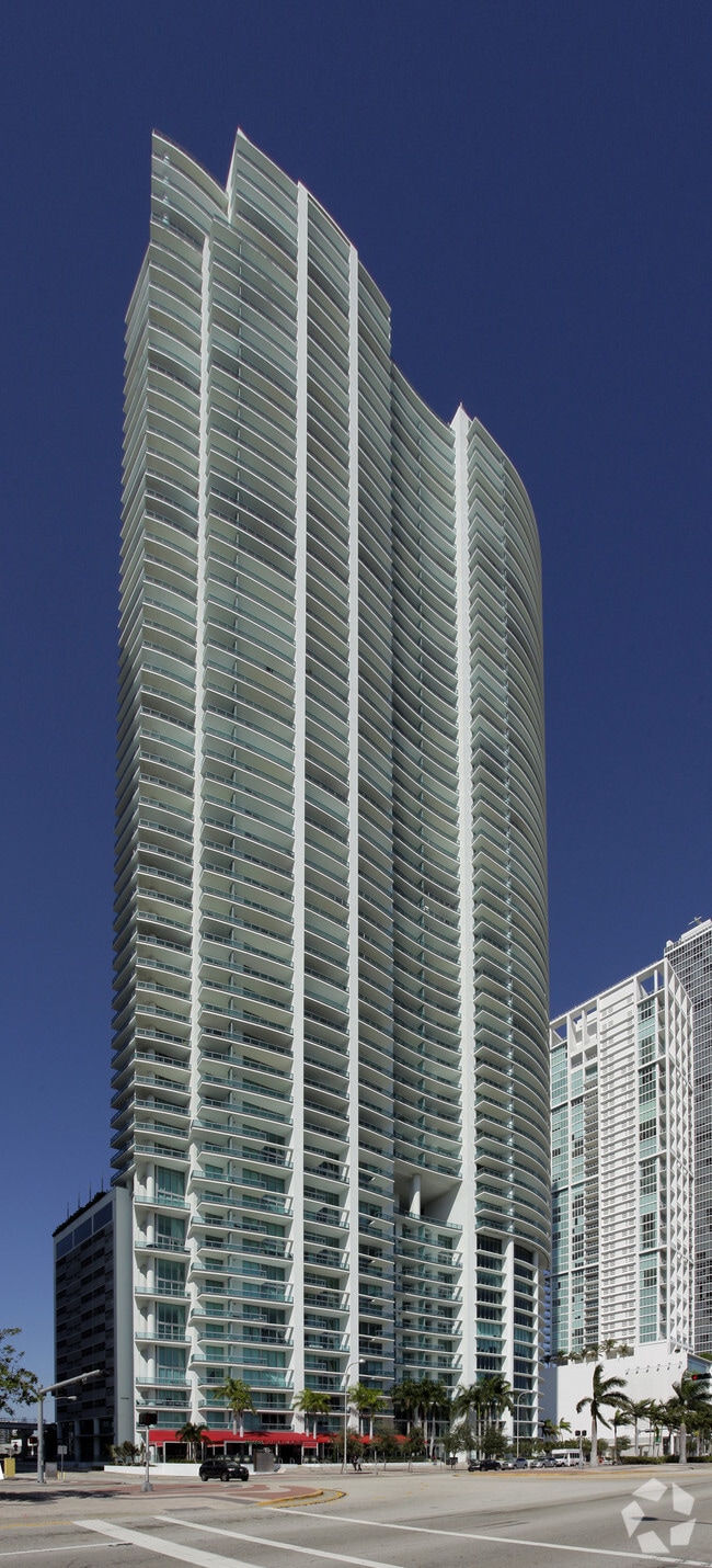 Photo - 900-990 Biscayne Blvd