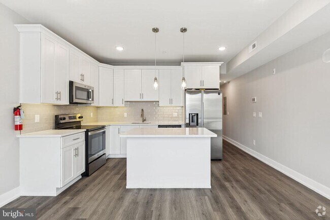 Building Photo - 2531 N Front St Unit 2 Rental