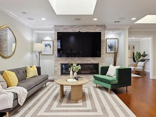 Photo - 1569 Duvall Dr
