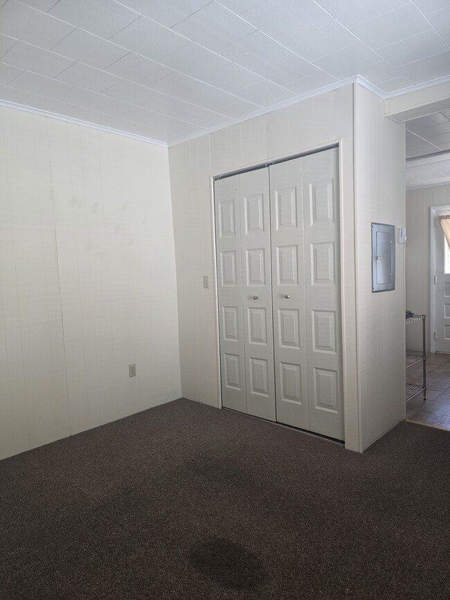 Photo - 258 W North St