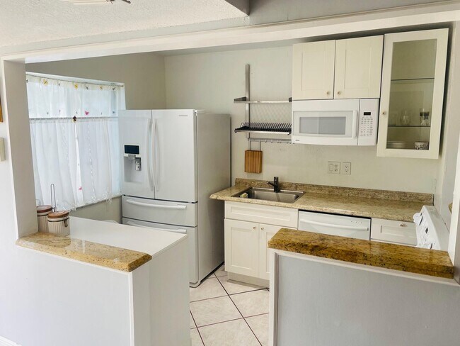 Photo - 139 Sparrow Dr Unit 2c