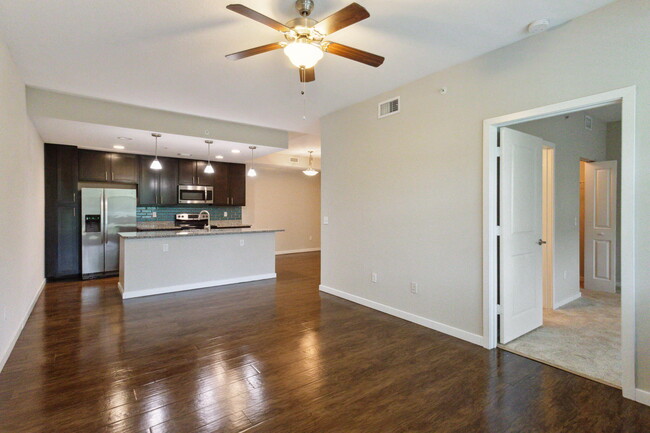 Photo - 3615 High Ridge Rd Condominio Unidad 205