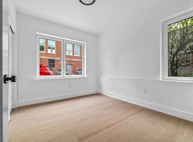 Photo - 27 Dixwell St