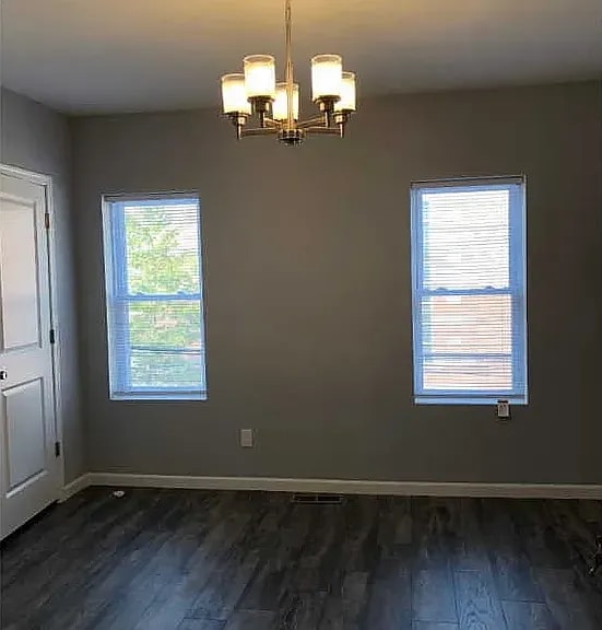 Photo - 5360 Morris St