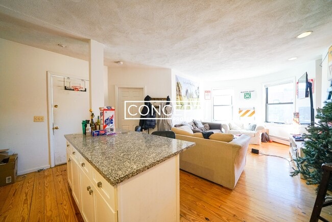 Photo - 610 Columbus Ave Unit 7