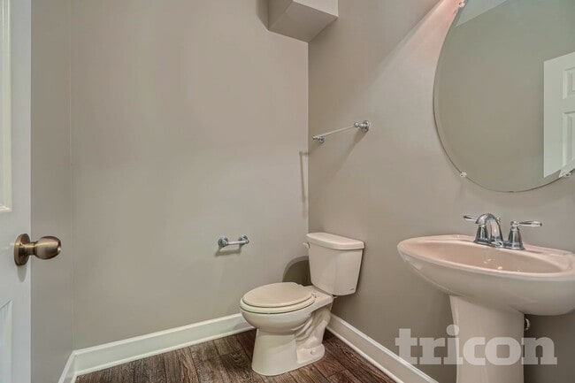 Photo - 764 Wexford Cove Way