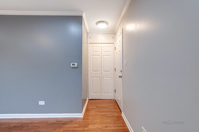Photo - 162 W Inverrary Ln
