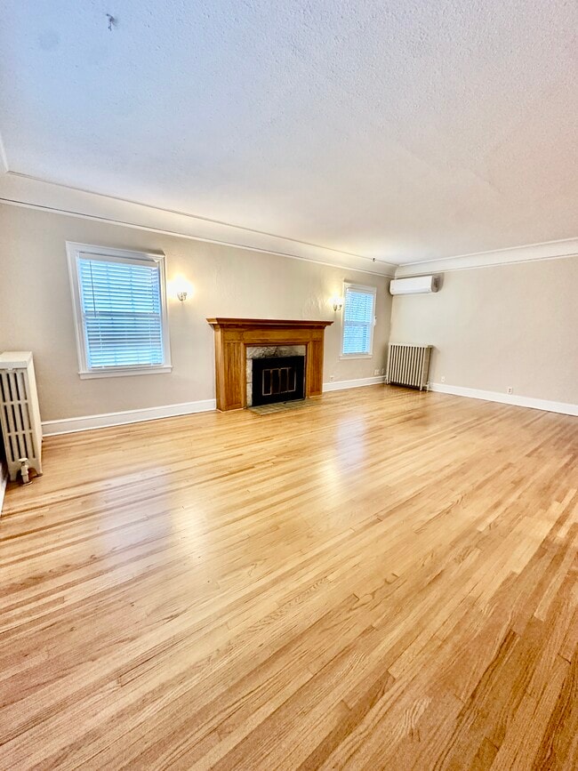 Photo - 3540 Irving Ave S Unit #2