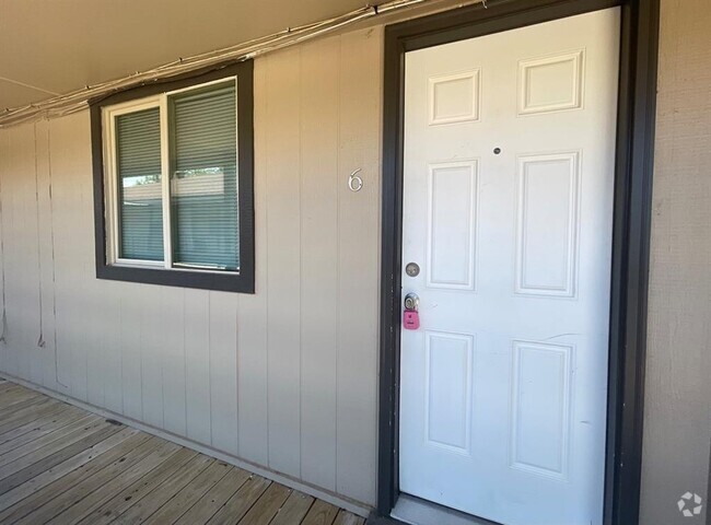 Building Photo - 319 E Edwards St Unit 6 Rental