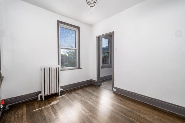 Photo - 24 Smith St Unit 2R