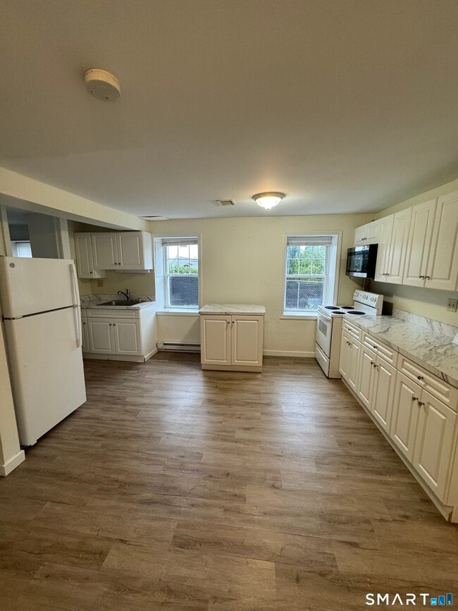 Photo - 41 Hubbard Pl