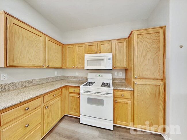 Photo - 9517 Summer Furnace St