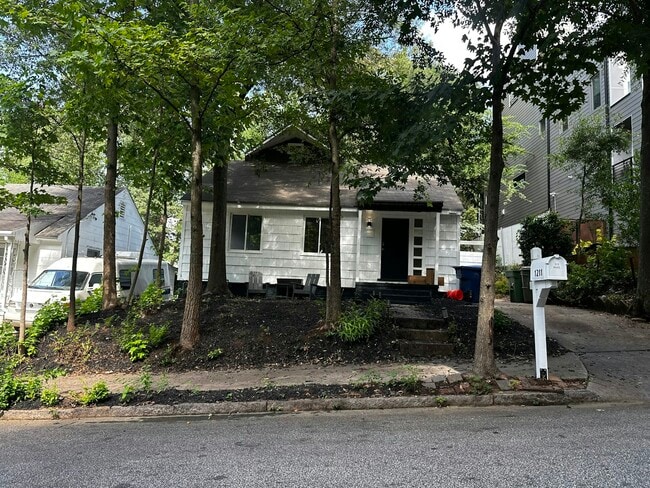 Photo - 1211 Barnes St NW