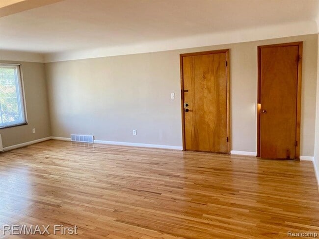 Photo - 1725 Gardenia Ave