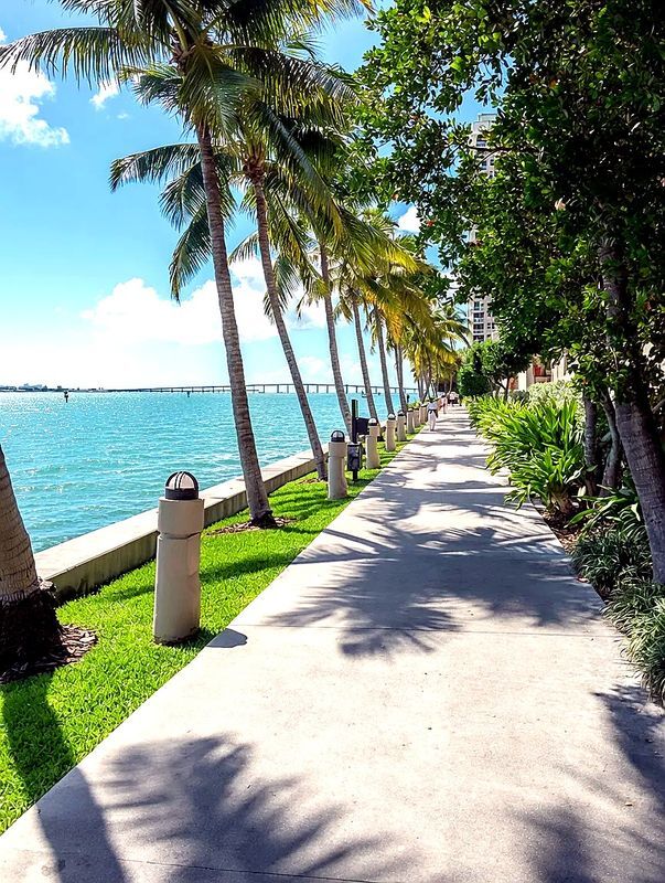 Photo - 540 Brickell Key Dr Unit 617