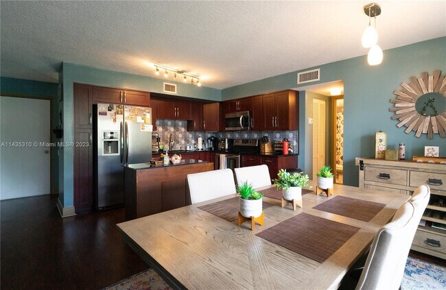 Photo - The Embarcadero