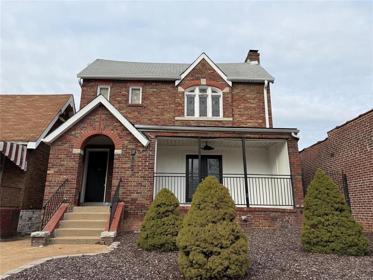 1 BED / 1 BED (with private basement acces... - 1 BED / 1 BED (with private basement acces... Apartment Unit Upper  #1