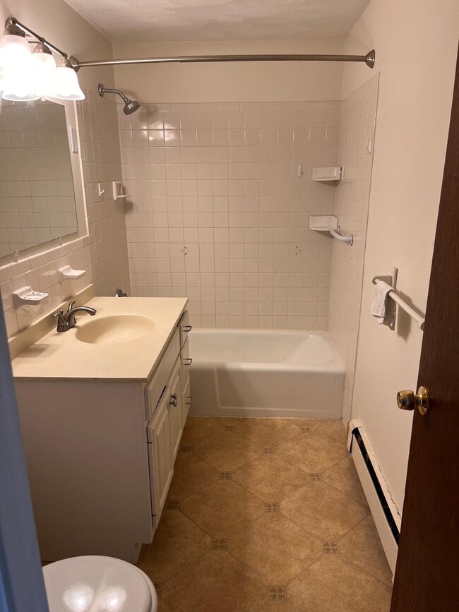 Photo - 2 Town House Ln Unit 12